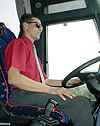 Bruno  son volant, sur l'autoroute