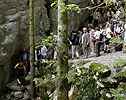 Y a foule, Bernard arrive  forcer le passage mais JP et moi nous nous heurterons  un barrage de Teutons mal embouchs